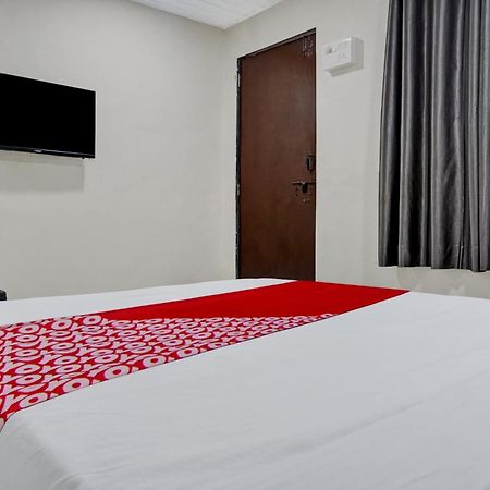 Hotel O Metro View Pimpri-Chinchwad Buitenkant foto
