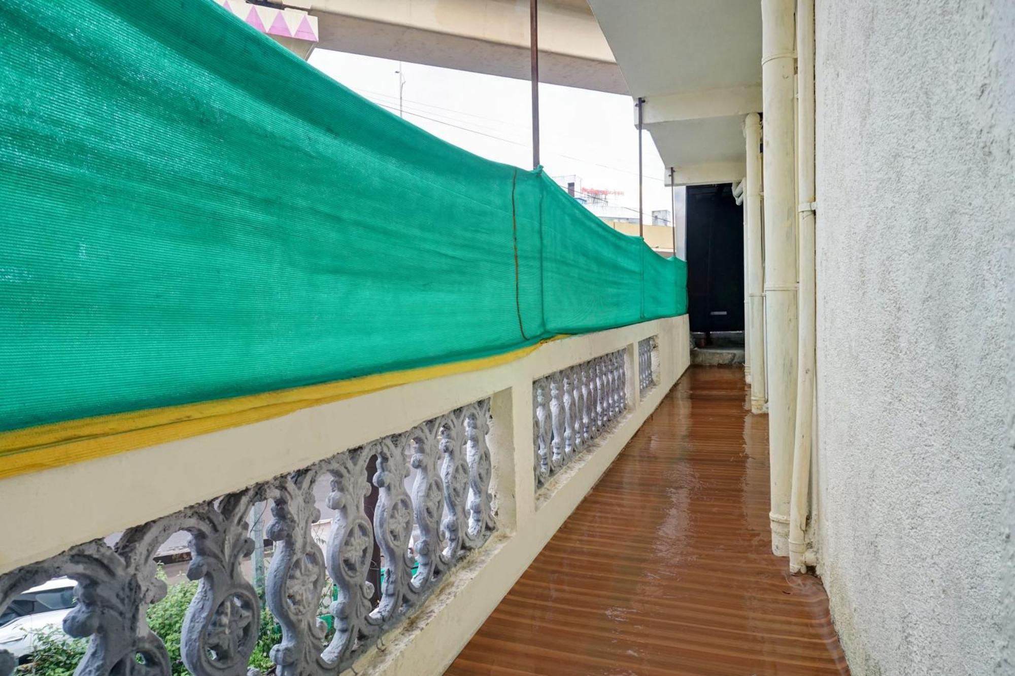 Hotel O Metro View Pimpri-Chinchwad Buitenkant foto