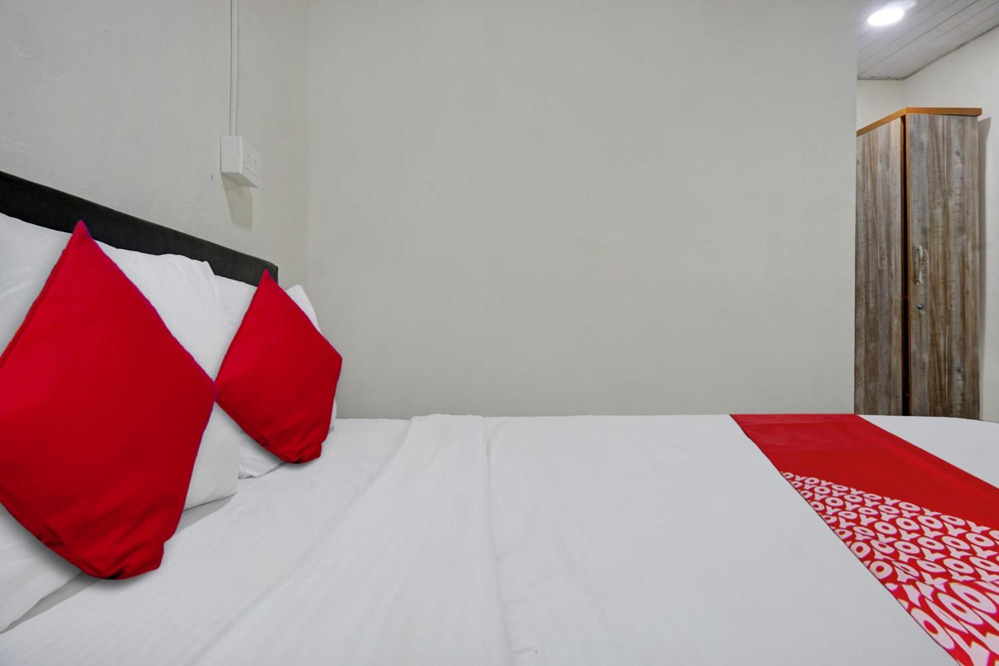 Hotel O Metro View Pimpri-Chinchwad Buitenkant foto